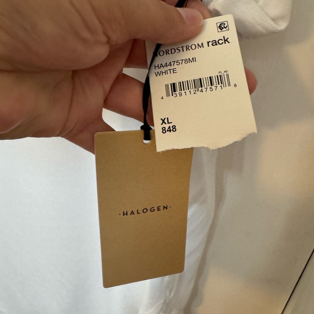 NWT Halogen basic tee size XL - Picture 2 of 5